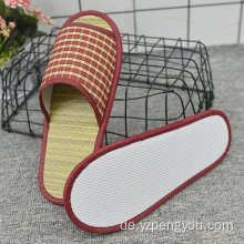 Roter Mädchenstil Slipper Neue Stil Strohschuhe